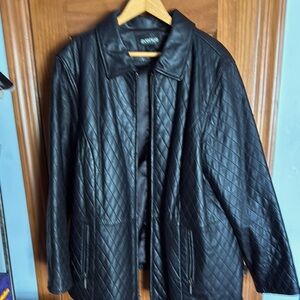 Black diamond quilted leathered jacket size 18/29 by Avenue